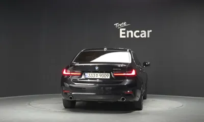 BMW 3-Series 2020, 85982 км, за 16848.83 USD