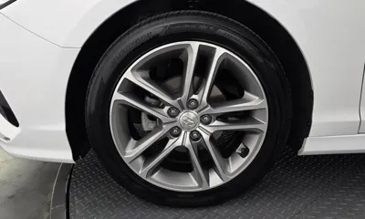 Hyundai Sonata 2019, 127869 км, за 7676.3 USD
