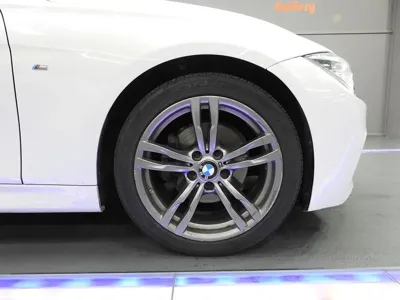 BMW 3-Series 2018, 160846 км, за 10083.28 USD
