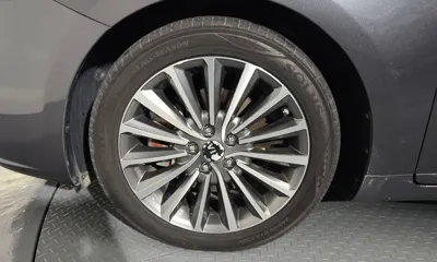 Kia K7 2019, 89668 км, за 8919.72 USD
