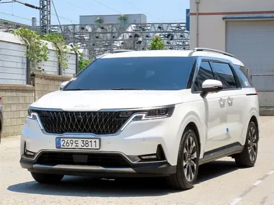 Kia Canival 2023, 49940 км, за 18773.8 USD
