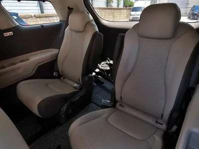 Kia Canival 2023, 49940 км, за 18773.8 USD - фото 7
