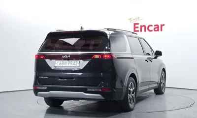 Kia Canival 2022, 63895 км, за 15526.92 USD