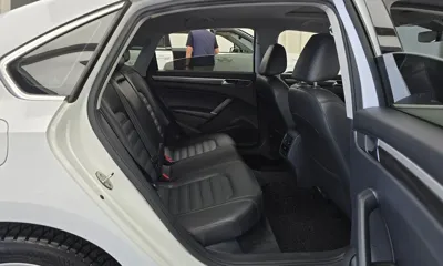Volkswagen Passat 2018, 55693 км, за 7814.02 USD - фото 12
