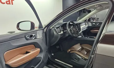 Volvo XC60 2019, 50702 км, за 20021.01 USD - фото 10