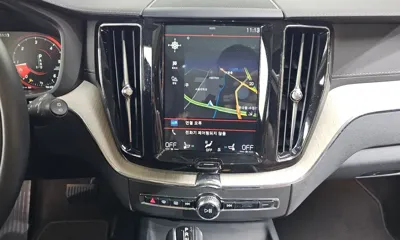 Volvo XC60 2019, 50702 км, за 20021.01 USD - фото 13