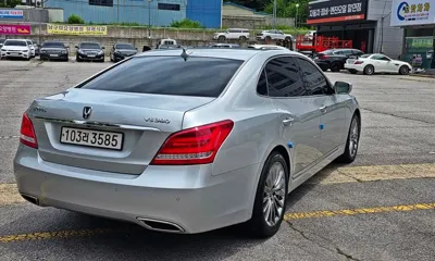 Hyundai Equus 2013, 247069 км, за 3931.99 USD