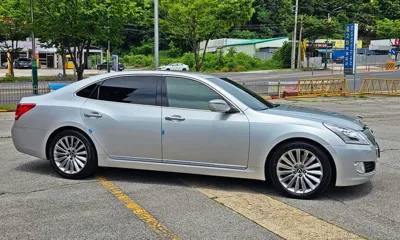 Hyundai Equus 2013, 247069 км, за 3931.99 USD