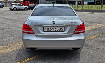 Hyundai Equus