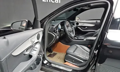 Mercedes-Benz GLC-Class 2020, 71418 км, за 22794.84 USD - фото 10