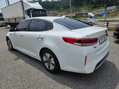 Kia K5 2018, 162786 км, за 6830.61 USD