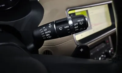 Land Rover Range Rover Evoque 2018, 88083 км, за 8905.93 USD - фото 17