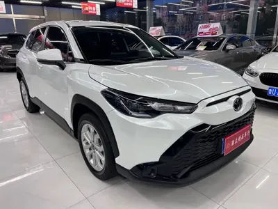 Toyota Frontlander 2022, 40000 км, за 10741.4 USD