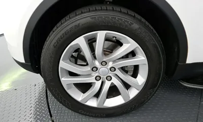 Land Rover Discovery 2017, 84152 км, за 19154.28 USD