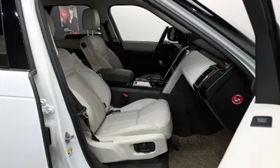 Land Rover Discovery 2017, 84152 км, за 19154.28 USD - фото 11