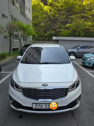 Kia Canival · 2015 год