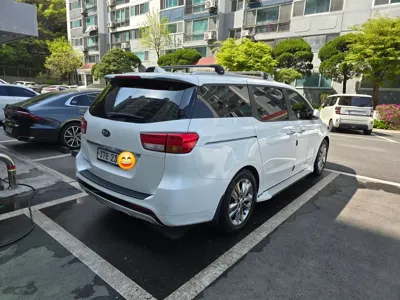 Kia Canival 2015, 132168 км, за 6641.92 USD