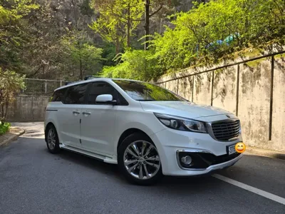 Kia Canival 2015, 132168 км, за 6641.92 USD