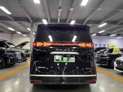 Denza Denza D9 2023, 64000 км, за 30634.5 USD