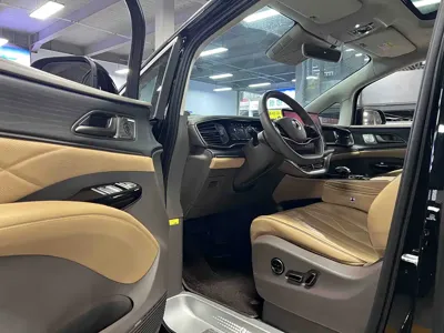 Denza Denza D9 2023, 64000 км, за 30634.5 USD