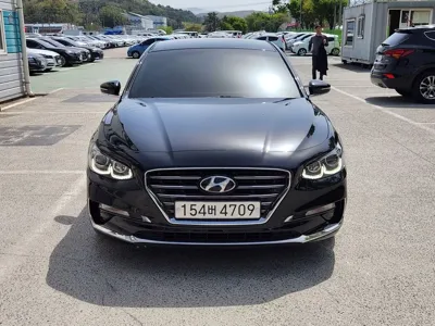 Hyundai Grandeur 2017, 117000 км, за 8532.58 USD