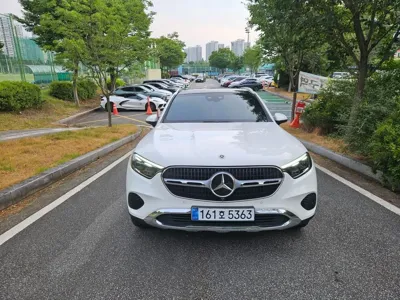 Mercedes-Benz GLC-Class 2025, 10087 км, за 43980.57 USD
