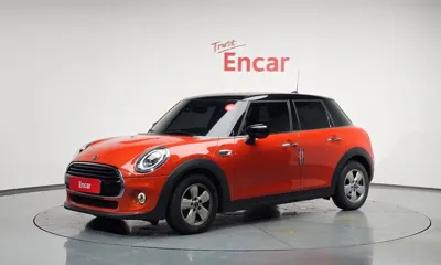 MINI Cooper · 2021 год