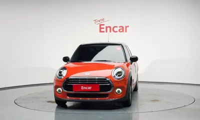 MINI Cooper 2021, 30142 км, за 10786.64 USD