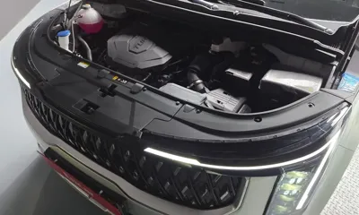 Kia Canival 2025, 13704 км, за 28754.65 USD - фото 6