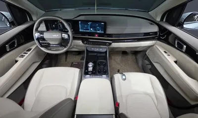 Kia Canival 2025, 13704 км, за 28754.65 USD - фото 7