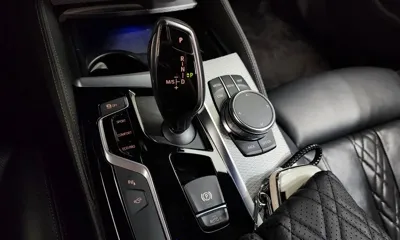 BMW 5-Series 2019, 123381 км, за 16856.17 USD - фото 9