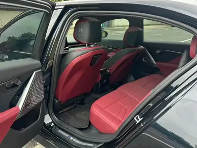 BMW i5 2025, 23000 км, за 34284.21 USD