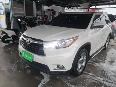 Toyota Highlander · 2016 год