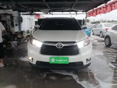 Toyota Highlander 2016, 131800 км, за 12507.11 USD
