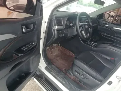 Toyota Highlander 2016, 131800 км, за 12524.12 USD - фото 16