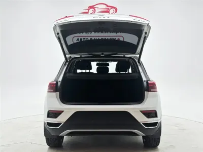 Volkswagen T-Roc 2022, 26200 км, за 16627.11 USD - фото 9