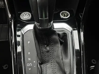 Volkswagen T-Roc 2022, 26200 км, за 16627.11 USD - фото 16