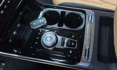 Kia Canival 2021, 84646 км, за 15526.92 USD - фото 9