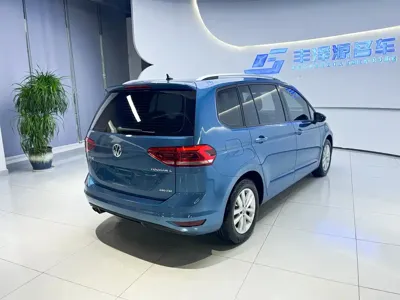 Volkswagen Touran 2019, 45300 км, за 9296.23 USD