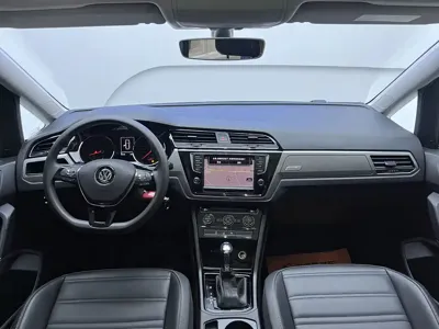 Volkswagen Touran 2019, 45300 км, за 9296.23 USD - фото 9