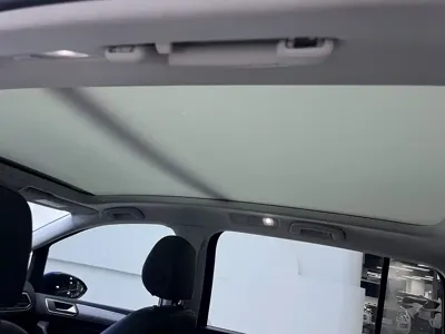 Volkswagen Touran 2019, 45300 км, за 9296.23 USD - фото 12