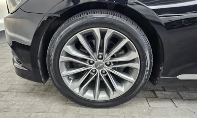 Hyundai Genesis 2016, 123797 км, за 6960.71 USD