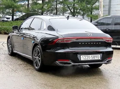 Hyundai Grandeur 2020, 114058 км, за 12990.68 USD
