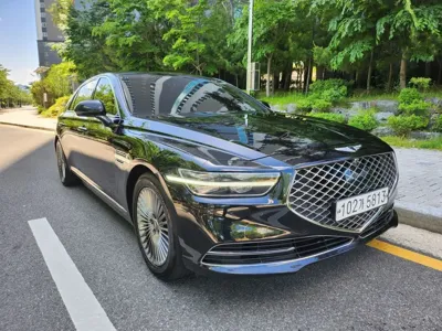 Genesis G90 · 2020 год