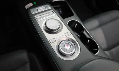Genesis GV70 2022, 61354 км, за 22794.84 USD - фото 9