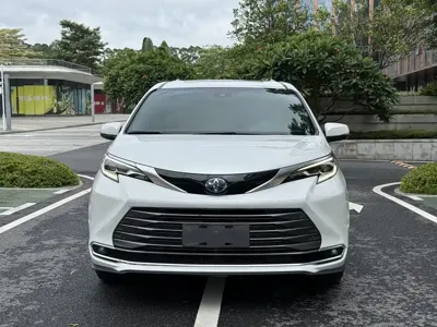 Toyota Sienna 2022, 94000 км, за 28596.96 USD