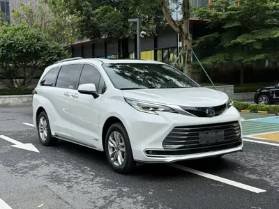 Toyota Sienna 2022, 94000 км, за 28596.96 USD