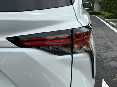 Toyota Sienna 2022, 94000 км, за 28596.96 USD