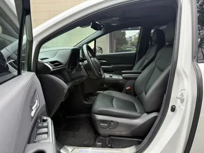 Toyota Sienna 2022, 94000 км, за 28435.6 USD - фото 7