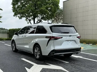 Toyota Sienna 2022, 94000 км, за 28435.6 USD - фото 10